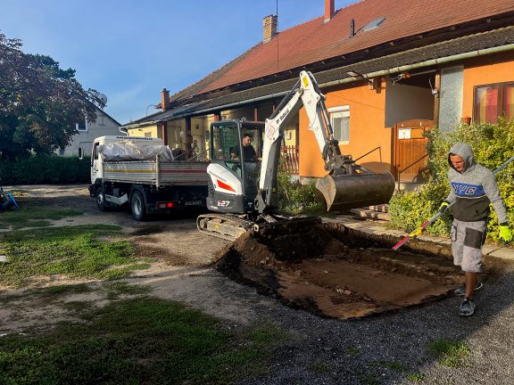 Térkövezés előtti talajmunkálatok kép, 4