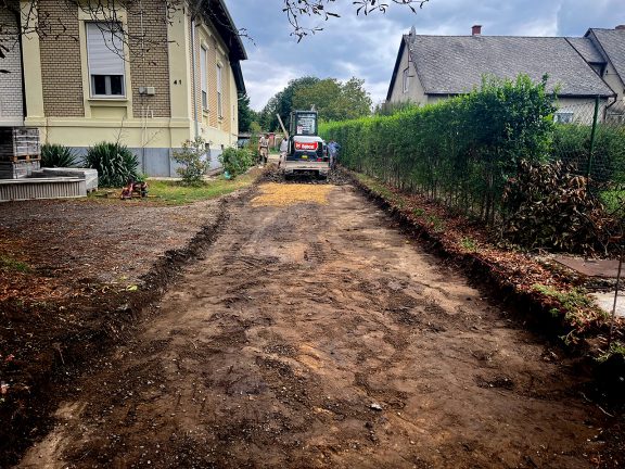 Térkövezés előtti talajmunkálatok kép, 3
