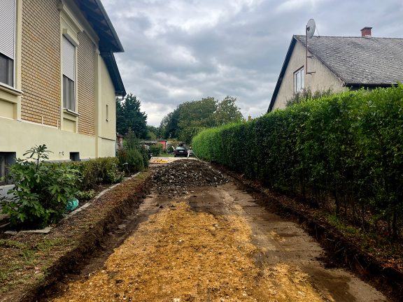 Térkövezés előtti talajmunkálatok kép, 2