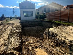 Medence ásás 4, Gáspár Földmunka